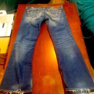 Gently used blue Starr Womens jeans size 33
